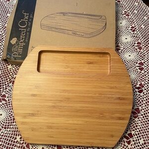 Pampered Chef bamboo cheese board / new